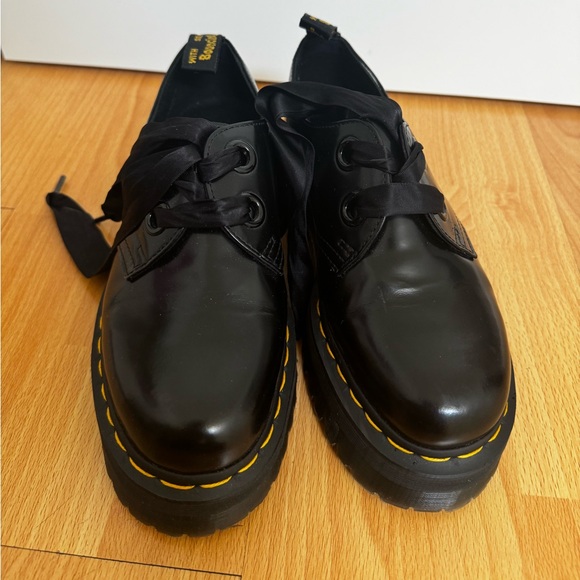 Doc Marten - HOLLY WOMEN'S LEATHER PLATFORM SHOES - size 8 - Picture 2 of 6